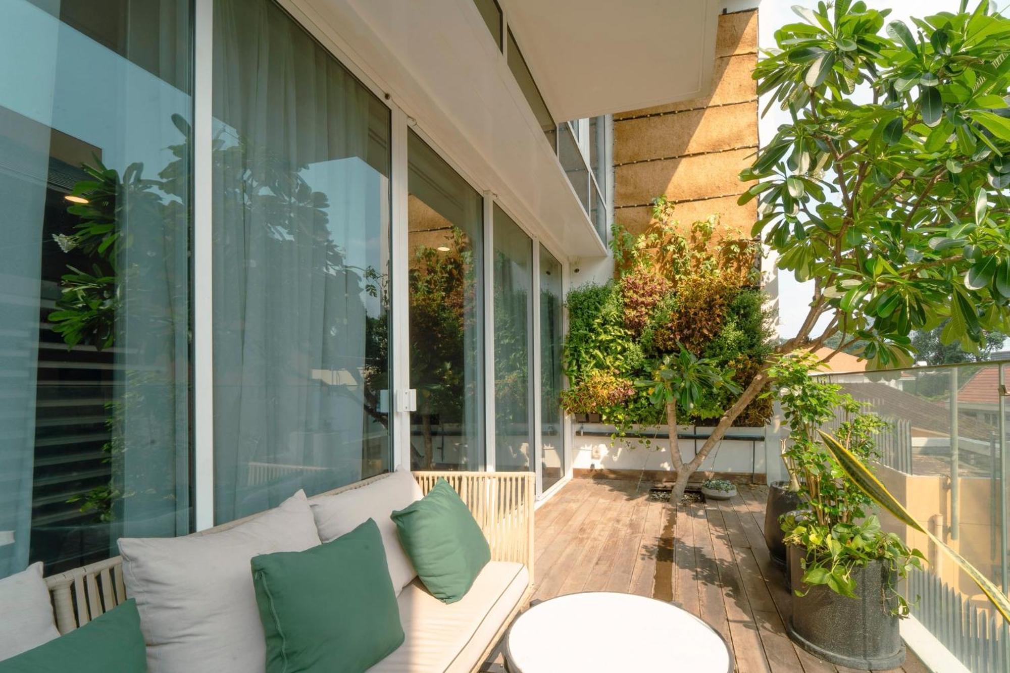 Serenity Saigon Sky - Free One Way Airport Shuttle Villa Ho Chi Minh City