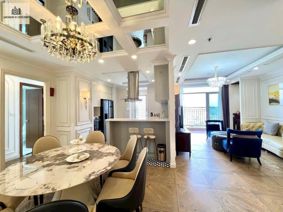 Landmark 81 Skyscrape Luxury Romantic Ho Chi Minh City