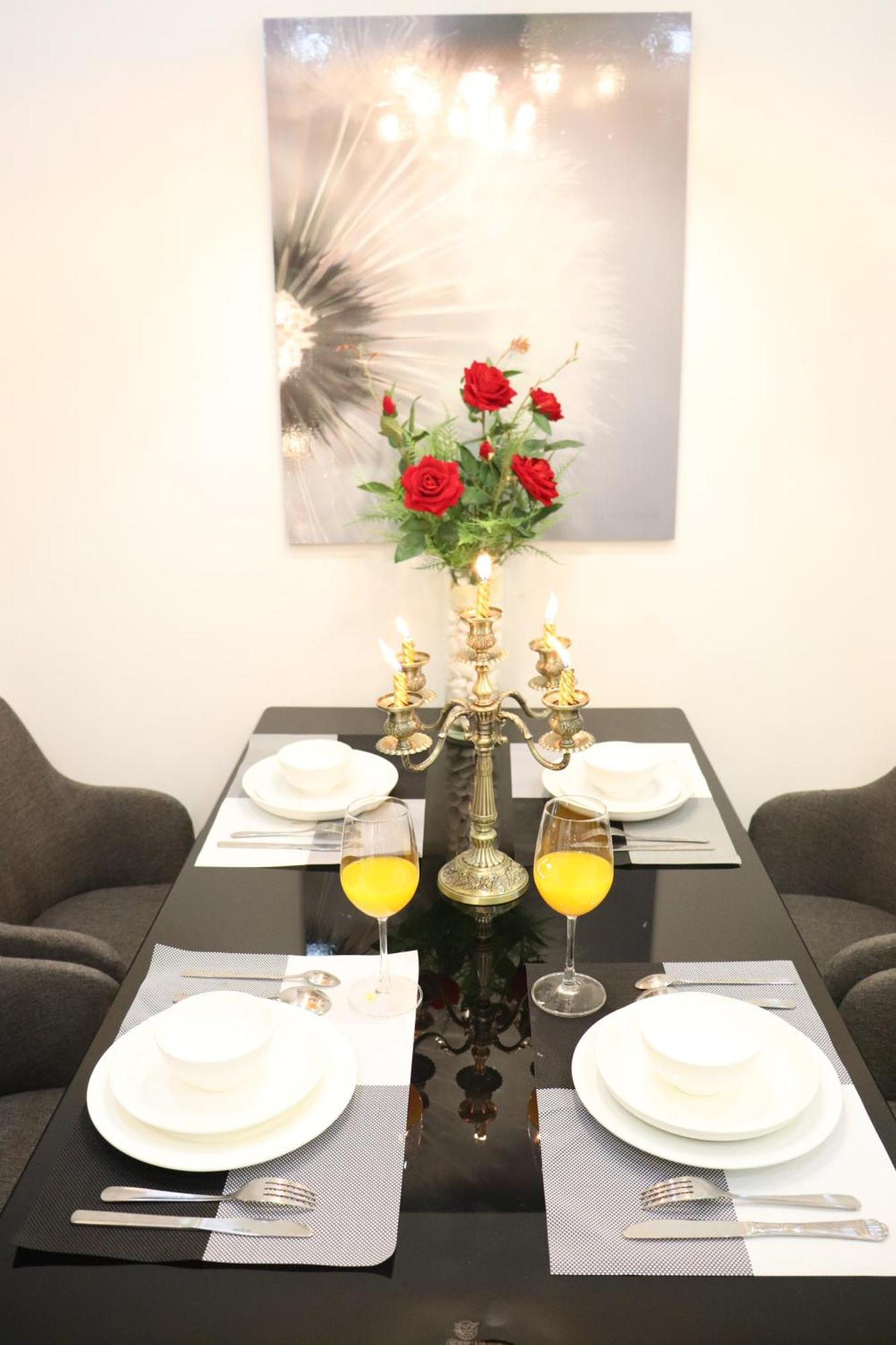 Linda Apartment-icon56-district4-3mins To Center Dtrc1- Infinity Pool- Awesome Rooftop Apartment