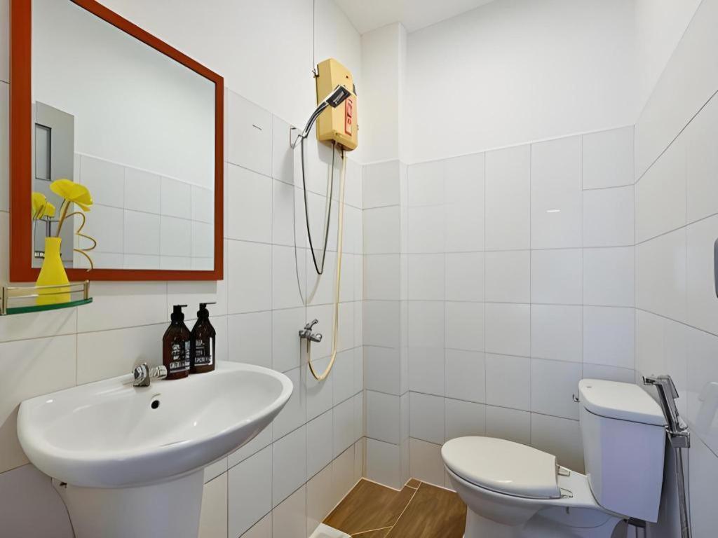 Hotel The Noble Swan Wood Park Ho Chi Minh City