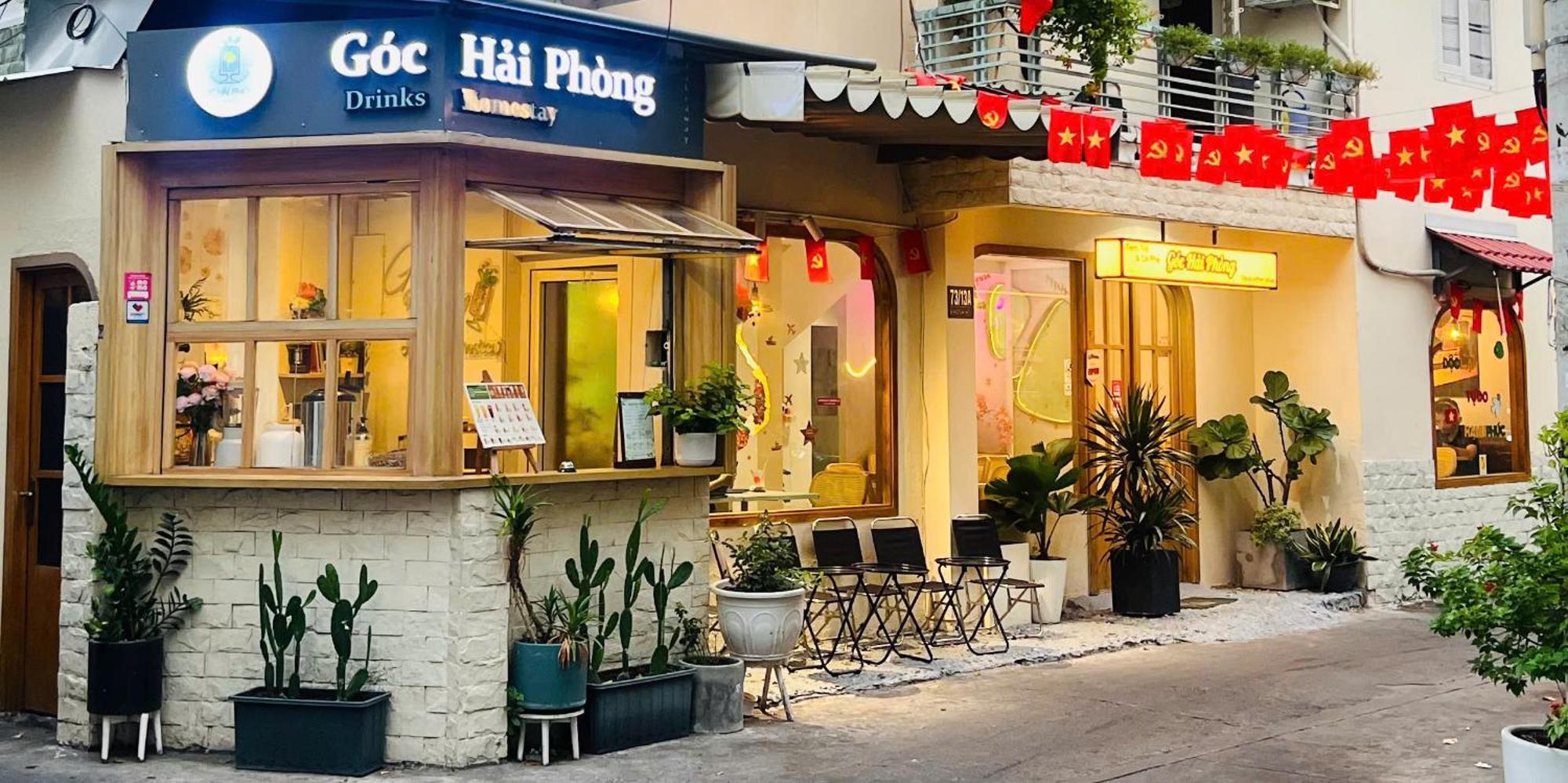 Goc Phong Drinks & Q4 Ho Chi Minh City