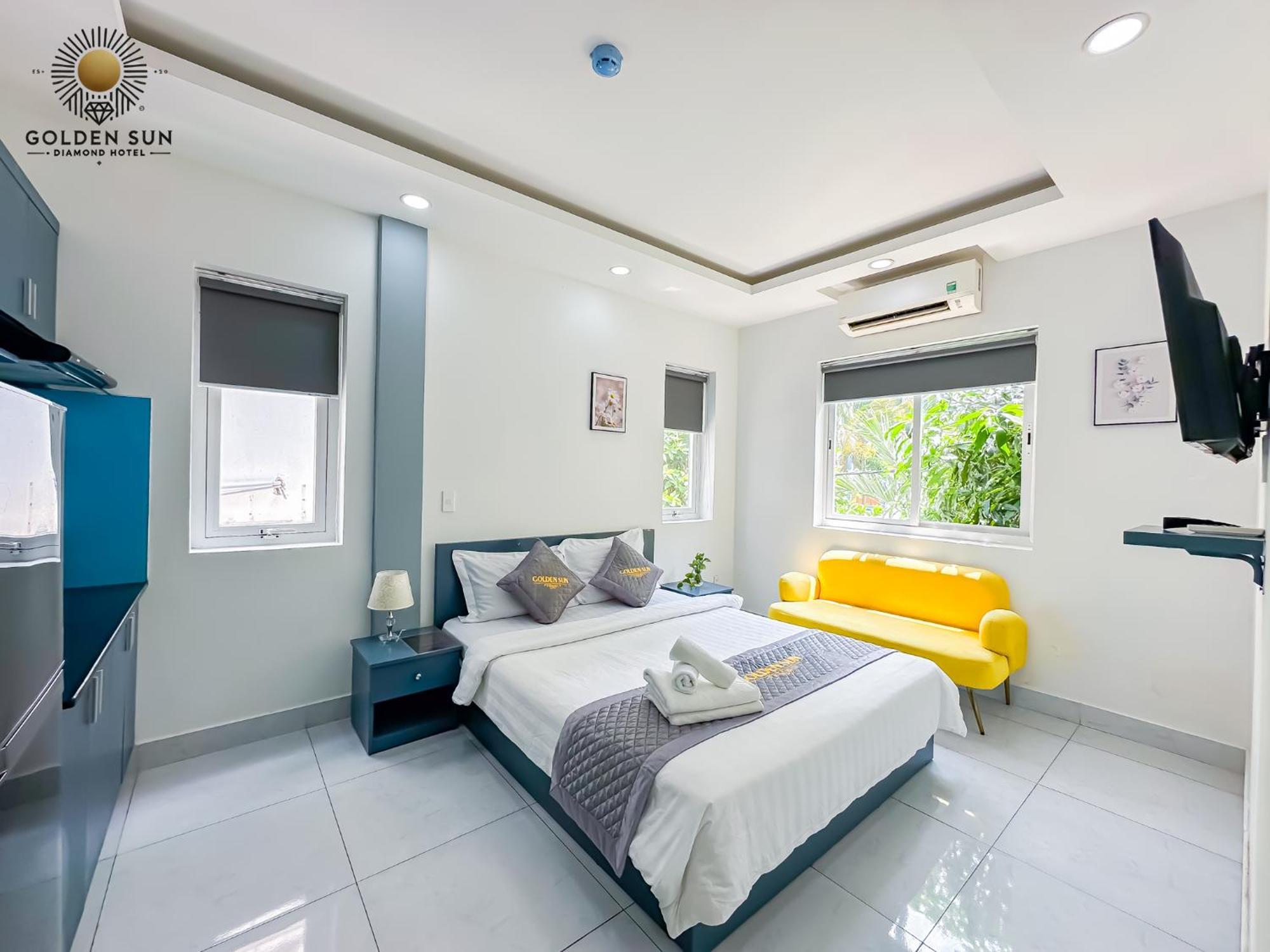 Khách sạn hẻo lánh Golden Sun 2 *