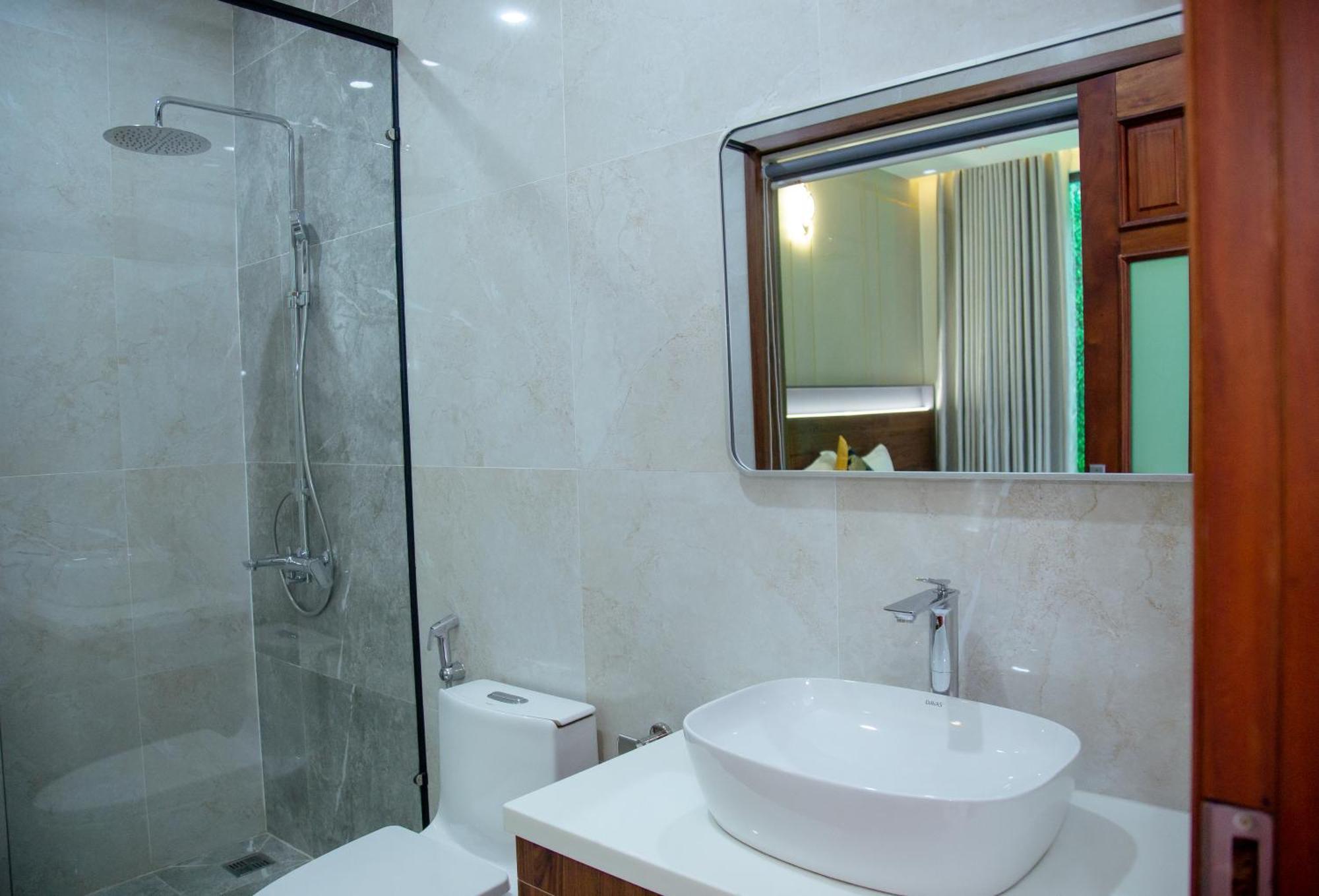 Hotel Khach San Thong Huong Ho Chi Minh City