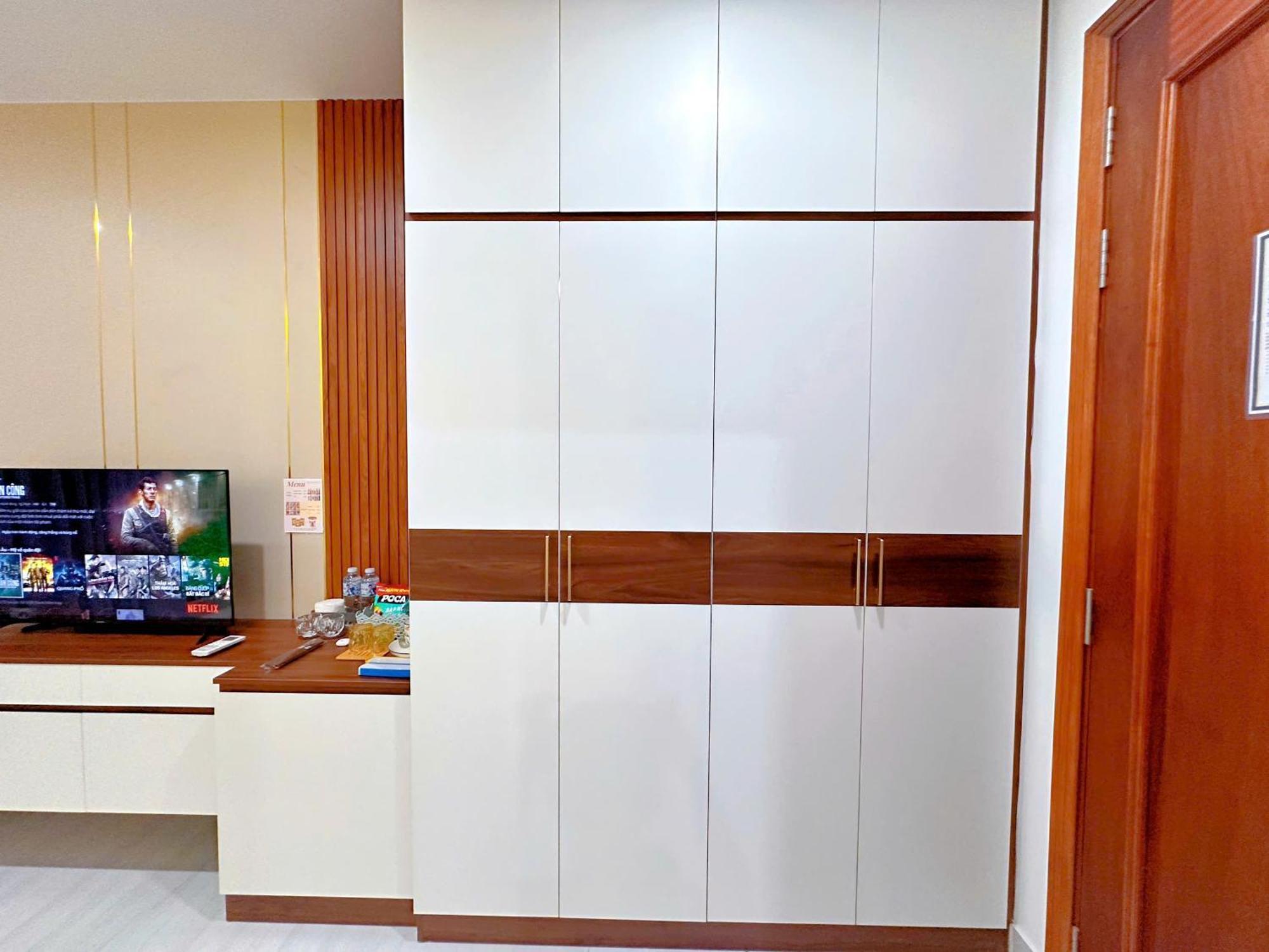 Hotel Khach San Thong Huong