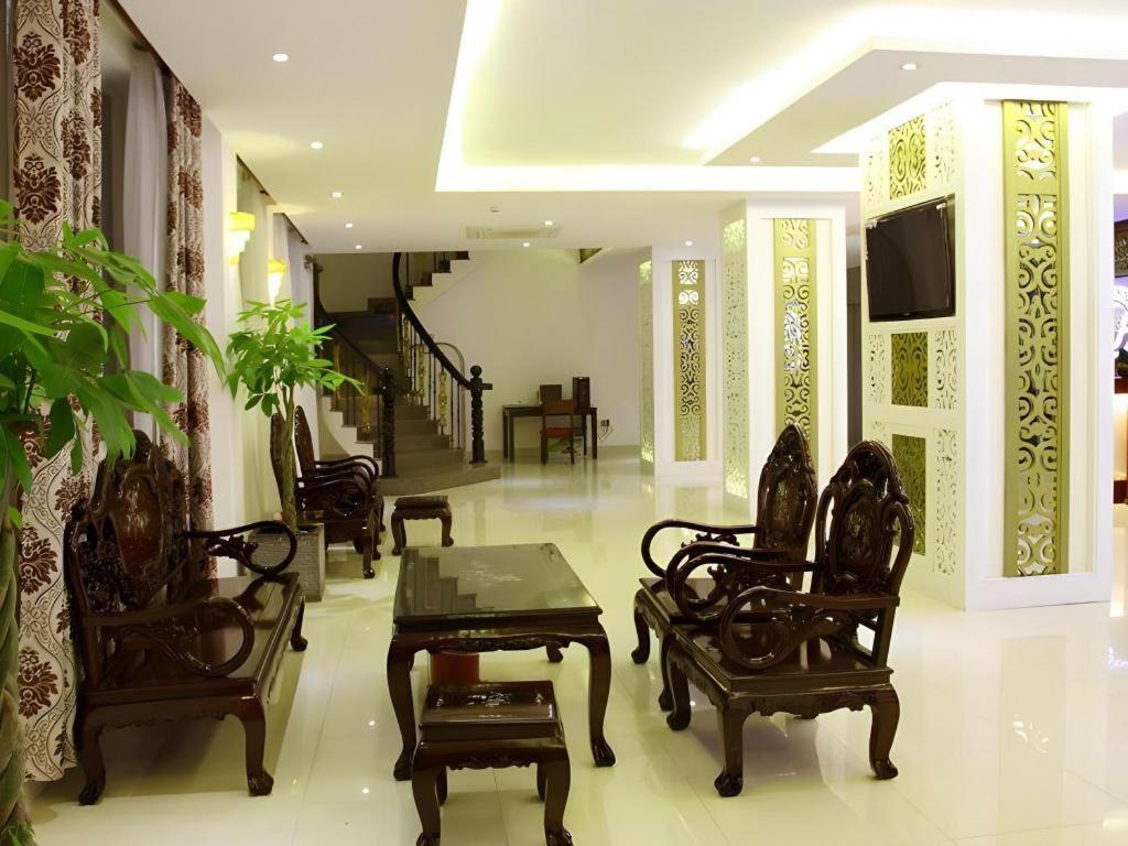 Hotel Rain Bow Ho Chi Minh City