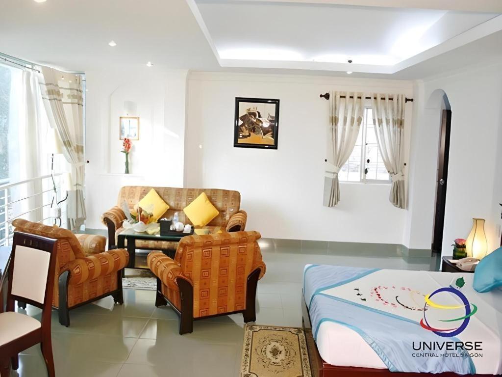 Khách sạn Universe 3*