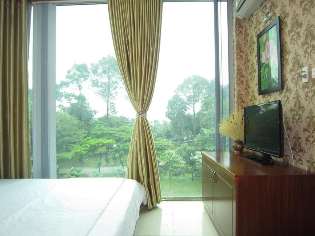 Vy Vy Airport Hotel