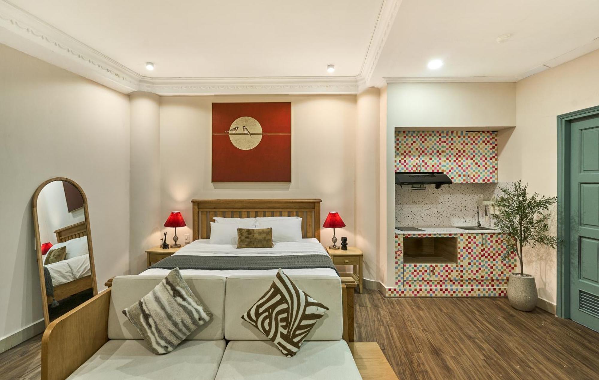 Hotel The Passion Lux Airport Ho Chi Minh City