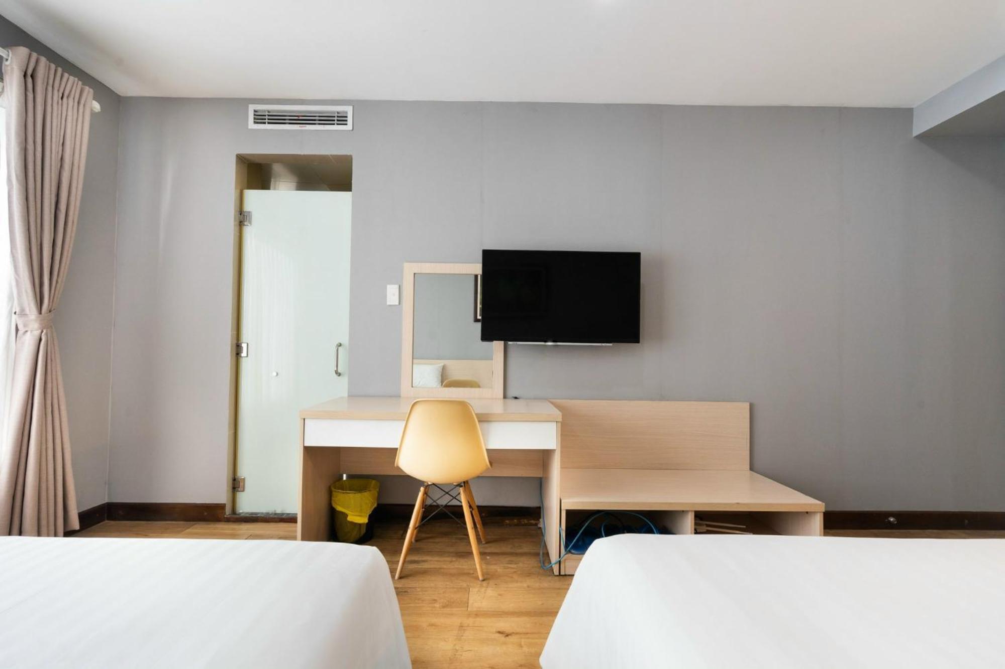 Hotel Diamond Crown 2