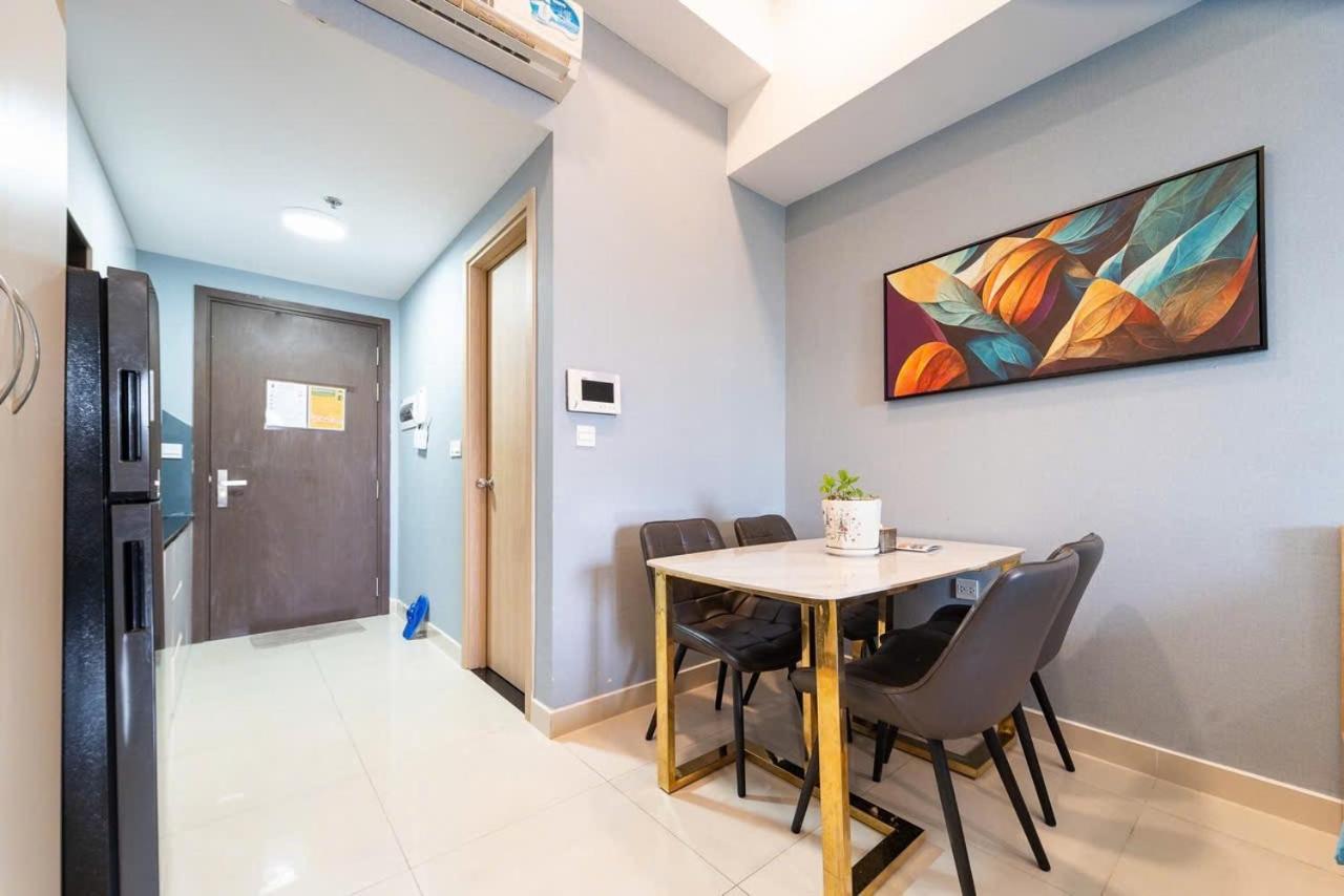 Morning Sunshine At River Gate Free Pool Apartment Ho Chi Minh City
