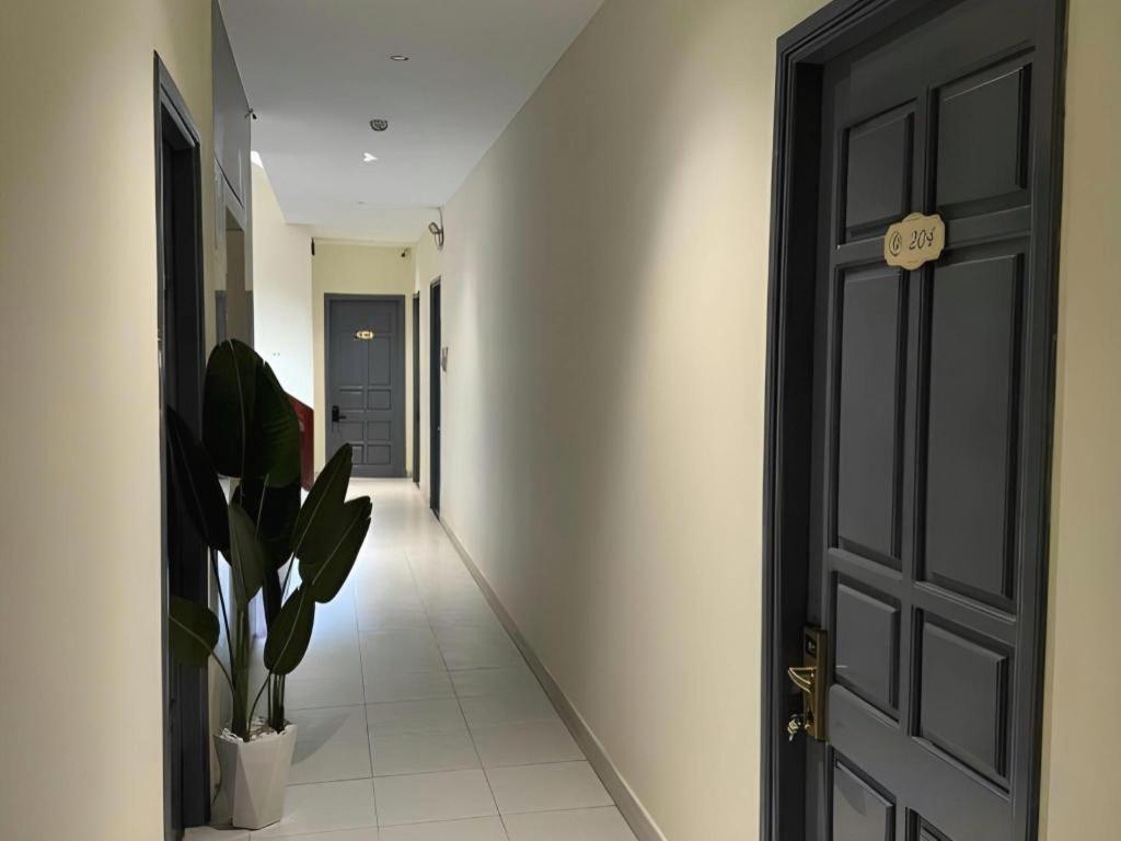 Hotel La Phan Huy Ich