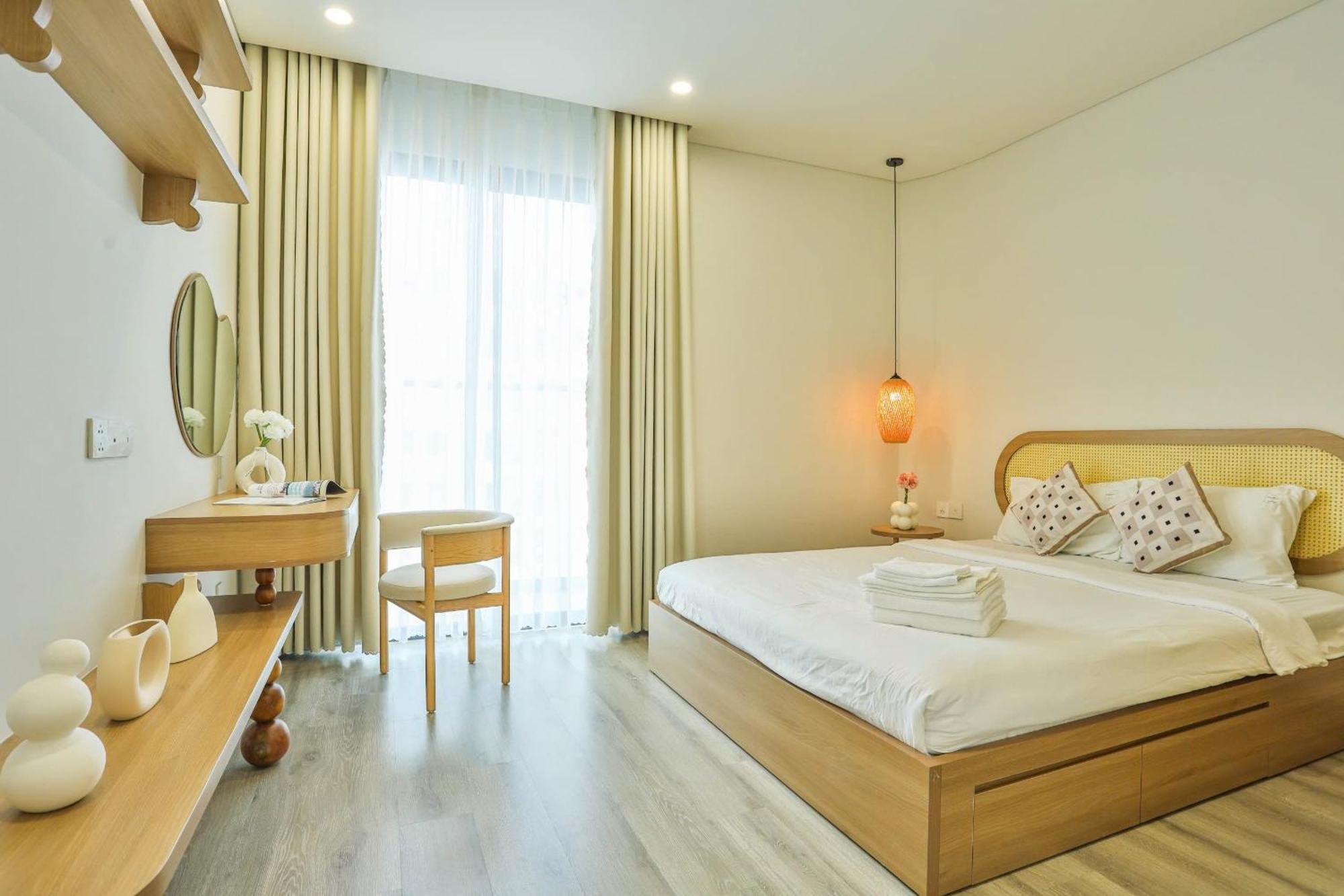 Nijo Kaya - Terra Royal Tower, Highclass, & Poker Table * TP. Hồ Chí Minh