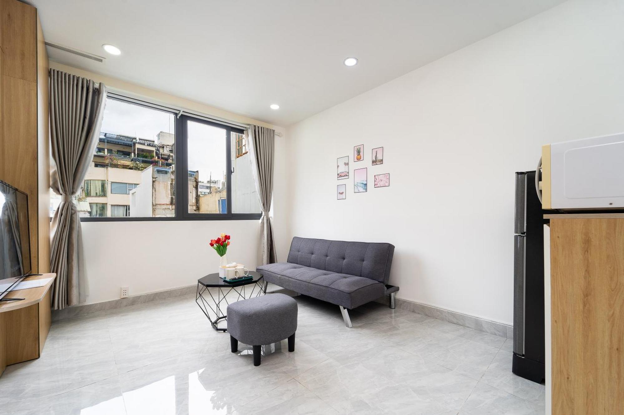 Hana Service Apartment *