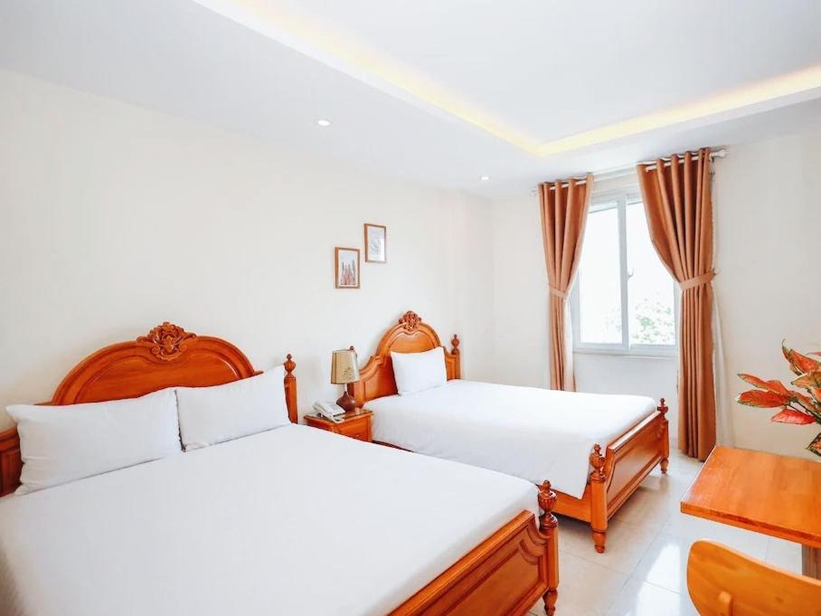 Hotel Sazi Erato Airport 2*