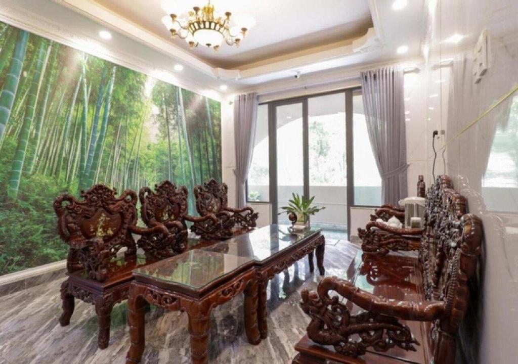 Reddoorz Truc Huyen Khách sạn