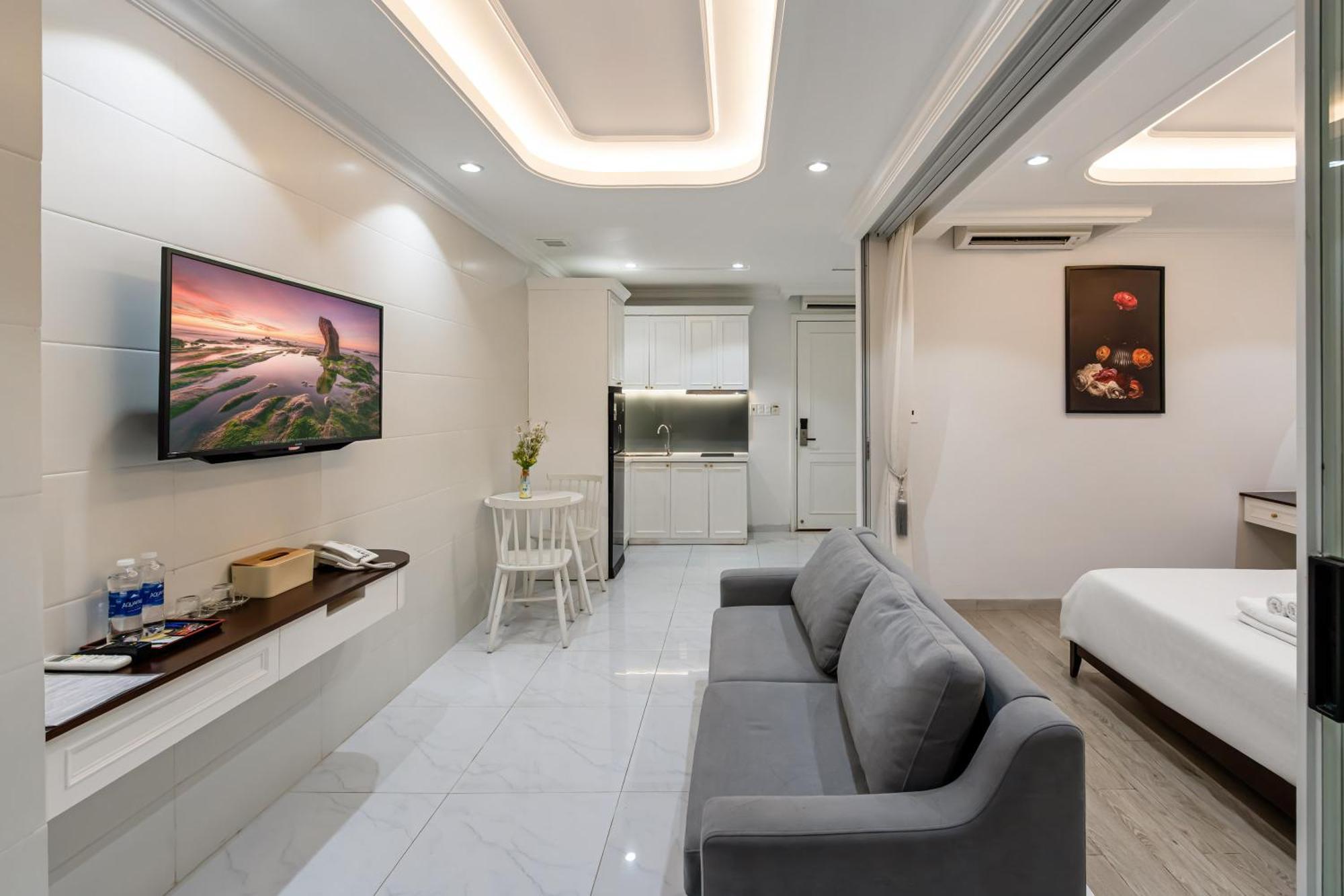 The Royal Homies - Phu My Hung Hotel 2*
