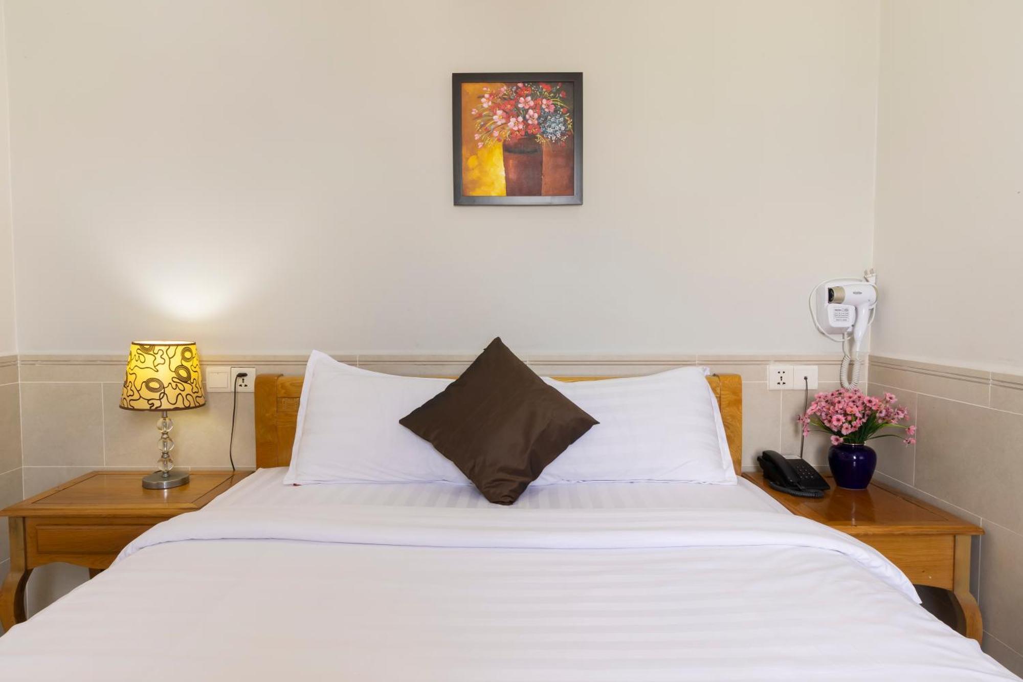Hotel California Bandar Ho Chi Minh