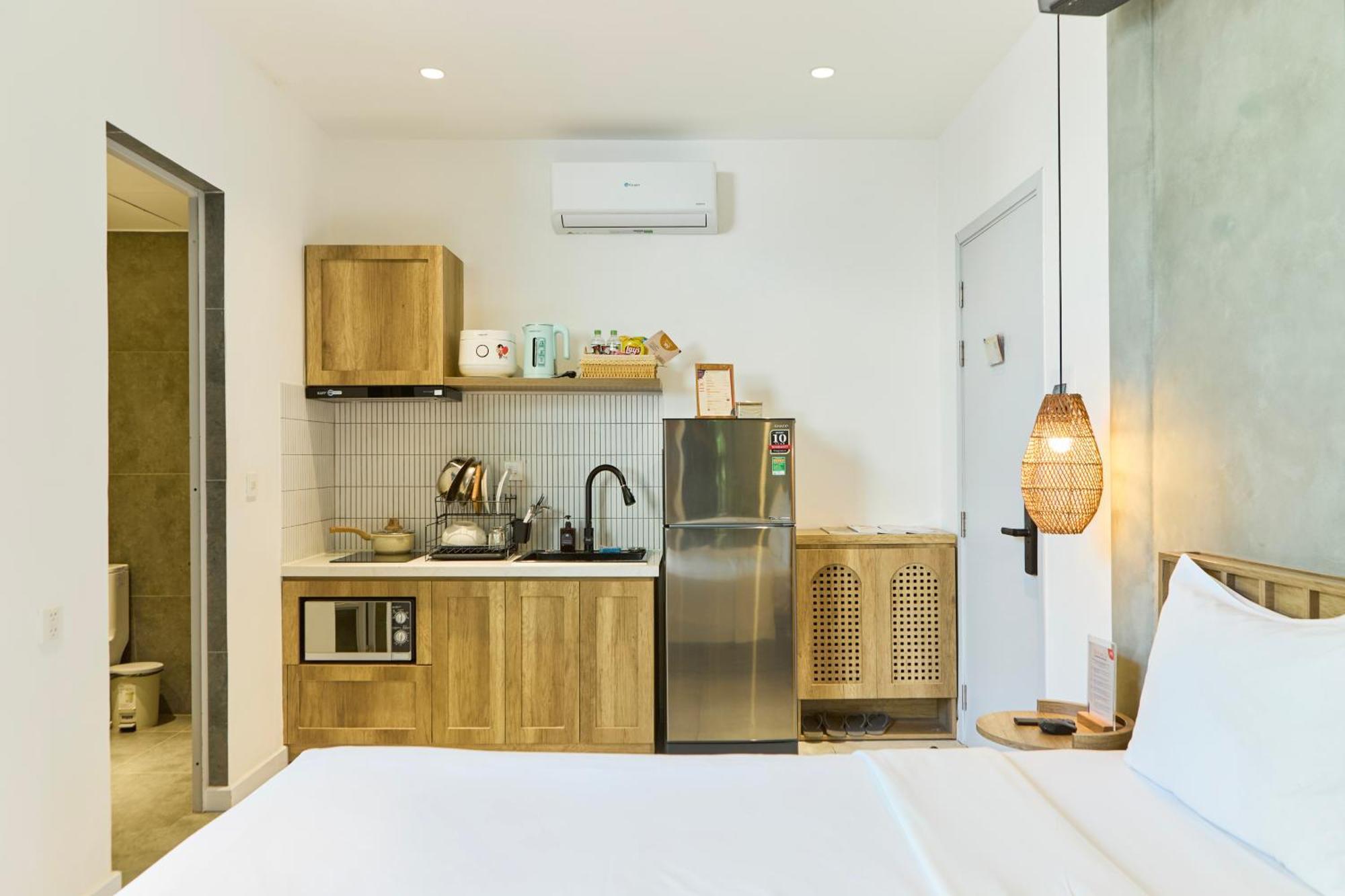 Kin Wander Tan Phong, The Moonage Aparthotel *