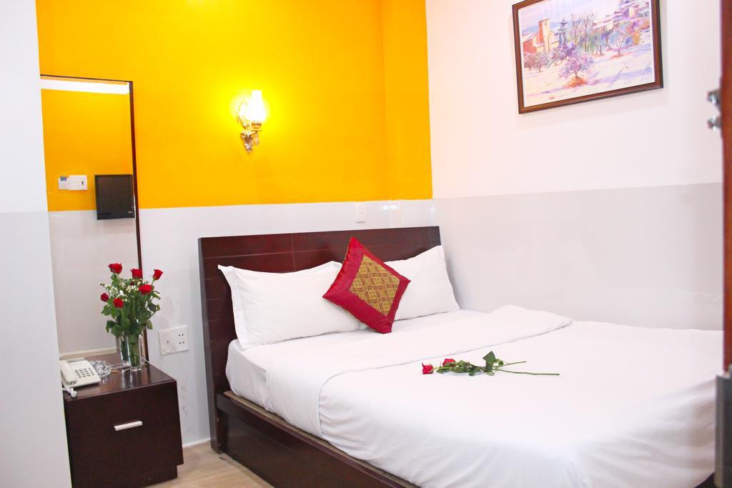 Hotel Mi Linh