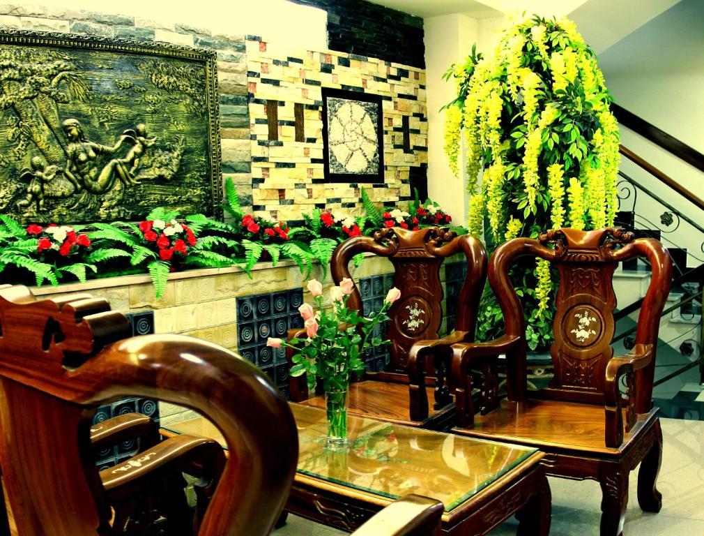 Hotel Ha Oanh 2 2*