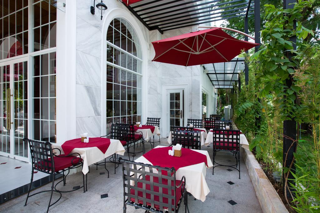Hotel L'odeon Phu My Hung Ho Chi Minh City