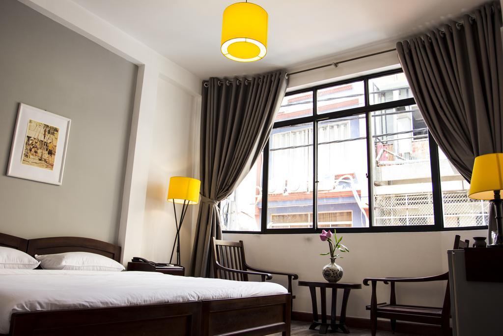 Hotel Tripwriter & Bistro *