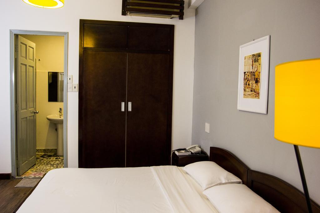 Tripwriter & Bistro Hotel