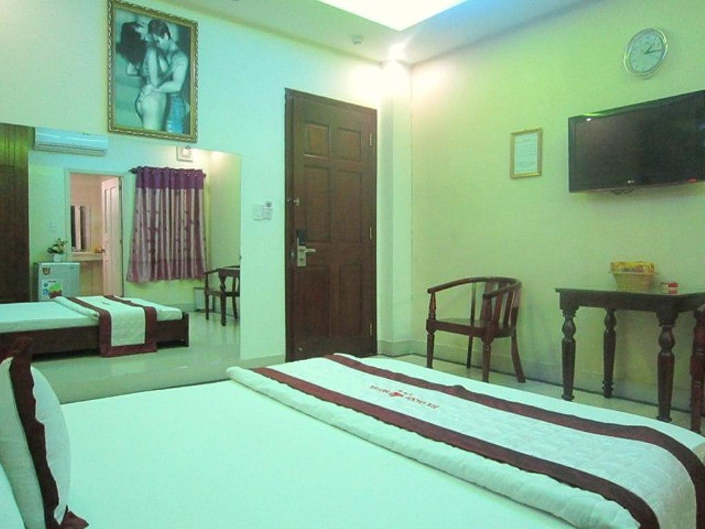 Ha Oanh 2 Hotel 2*