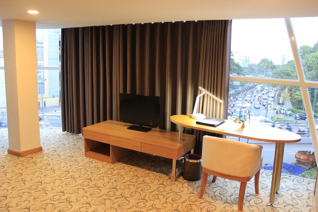 Ttc Hotel Deluxe Airport 3*