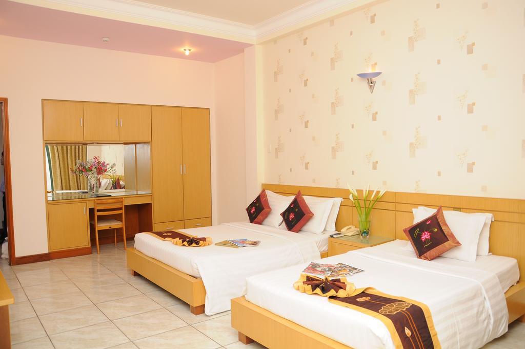 Golden Lotus 2* Ho Chi Minh City