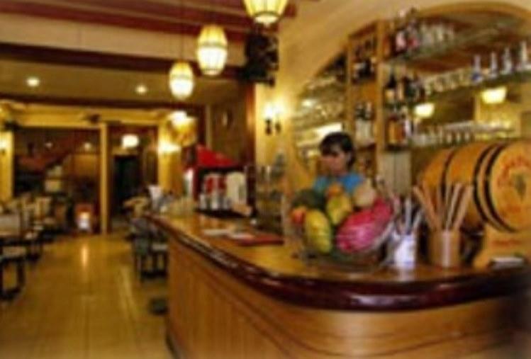 Hotel Bee Saigon *