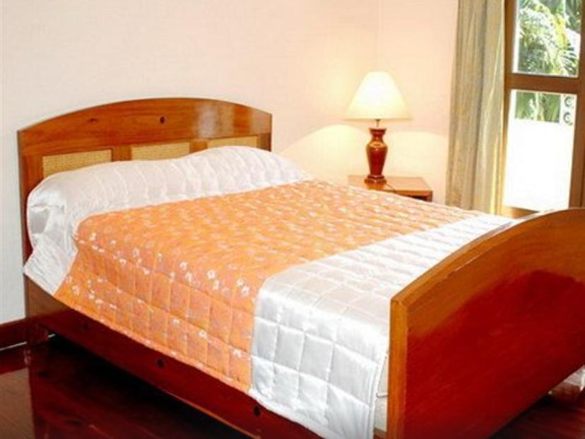 Aparthotel Saigon Village 4*
