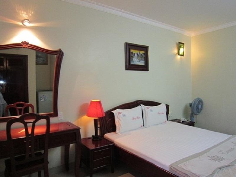 Hung Huong Hotel 2*