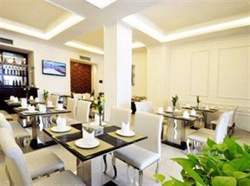 The White 8a Thai Lung Hotel 3*