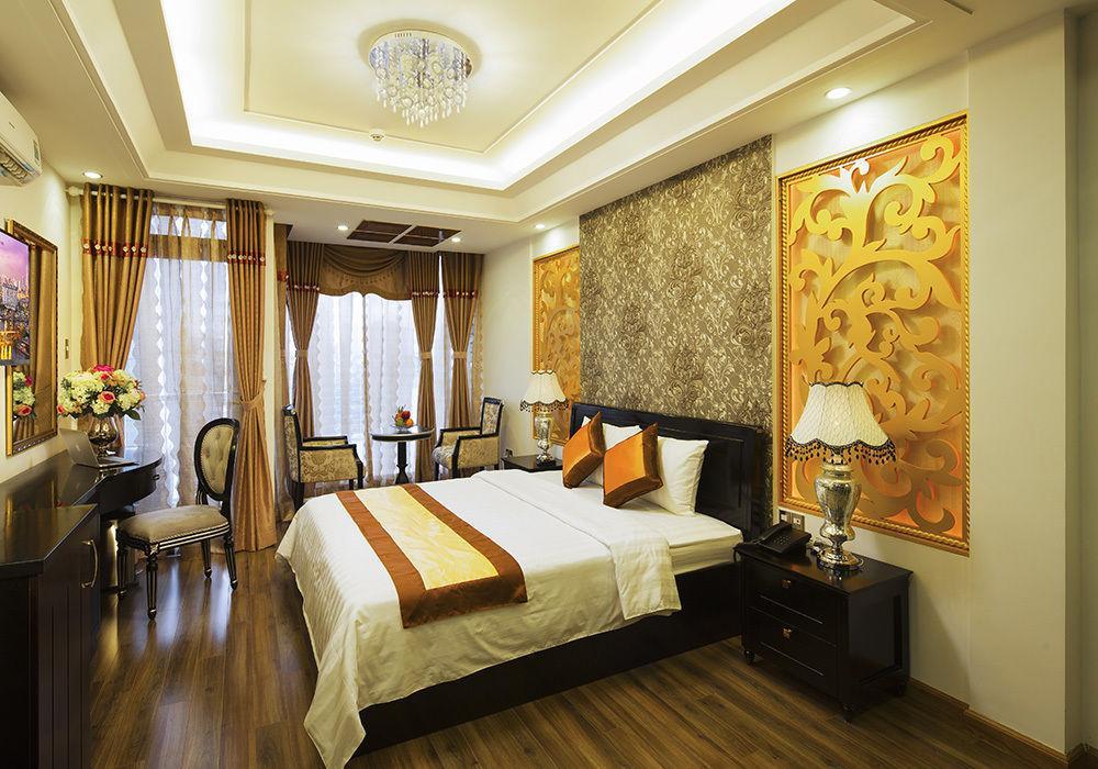 Hoang Dung - Hong Vina 3*