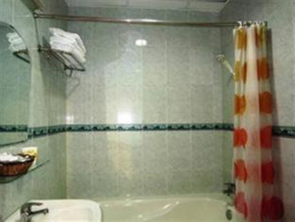 Van Phat Khách sạn TP. Hồ Chí Minh