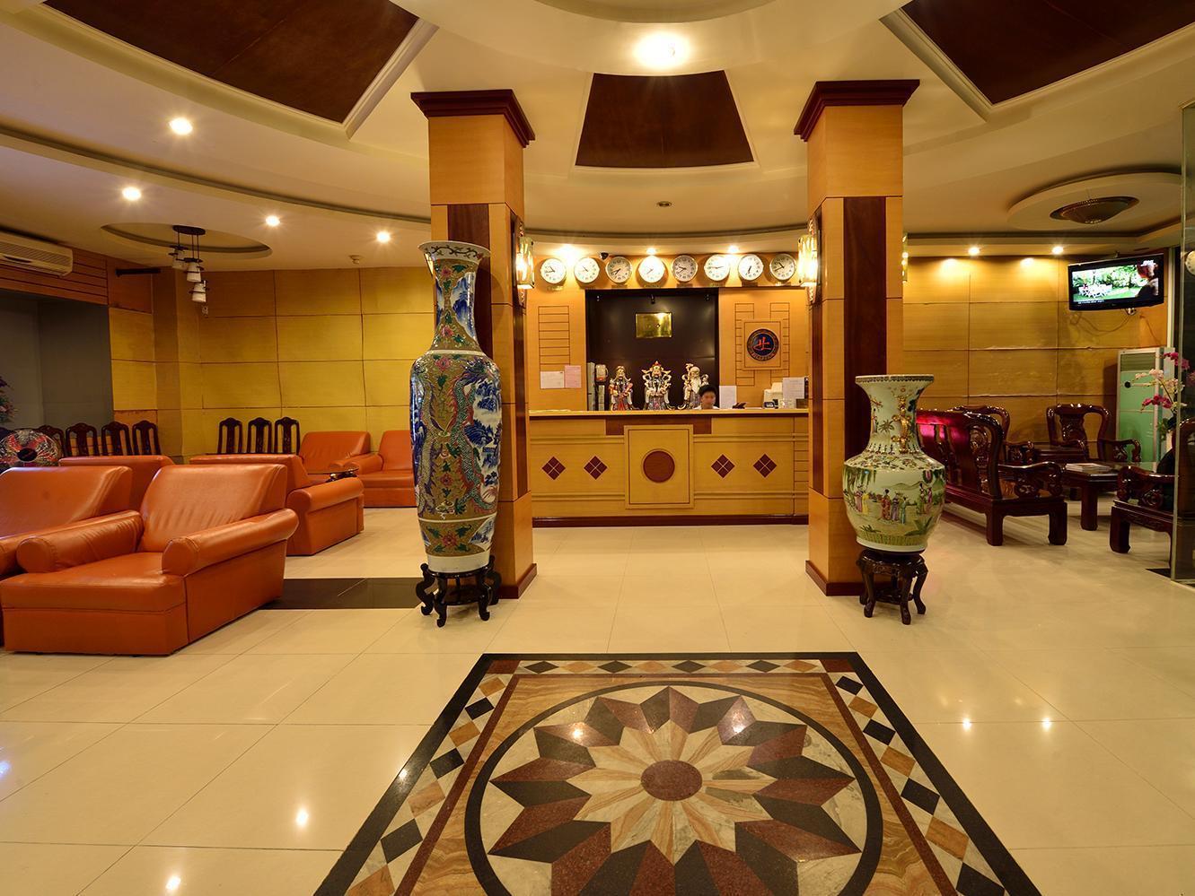 Hoa Long Hotel 2*