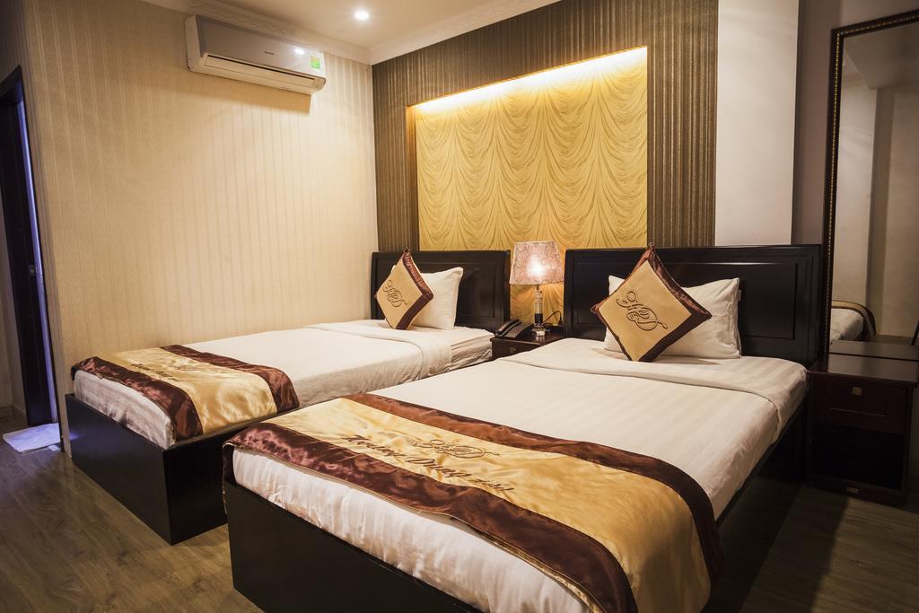 Hoang Dung - Hong Vina Ho Chi Minh City