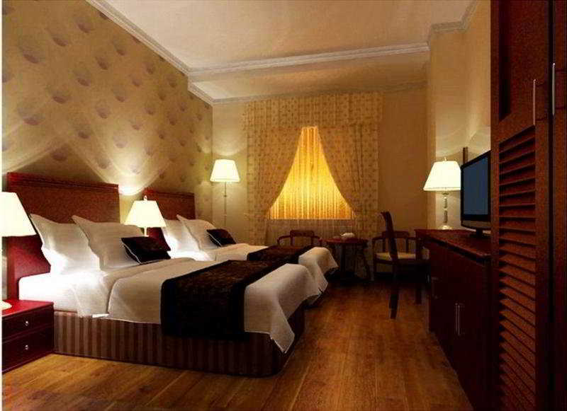 Hotel Golden Saigon 4*