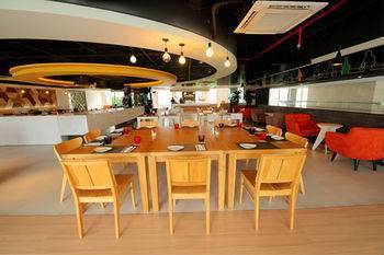 Novotel Living Saigon South Apartment Ho Chi Minh City