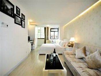Hotel The White 8a Thai Lung Ho Chi Minh City