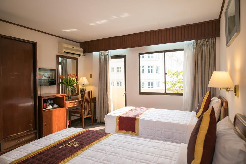 Khách sạn Asian 3*
