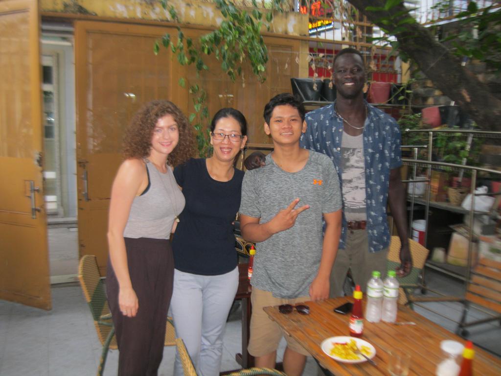 Ms Yang 2 - Cook Homestay *