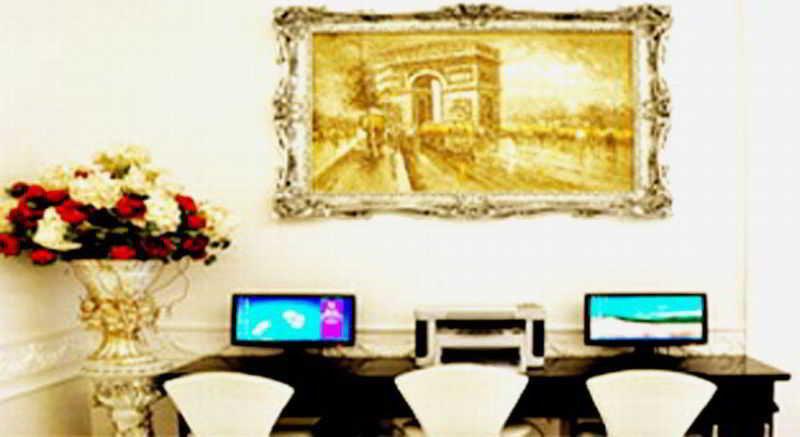 Hotel The White 8a Thai Lung Ho Chi Minh City