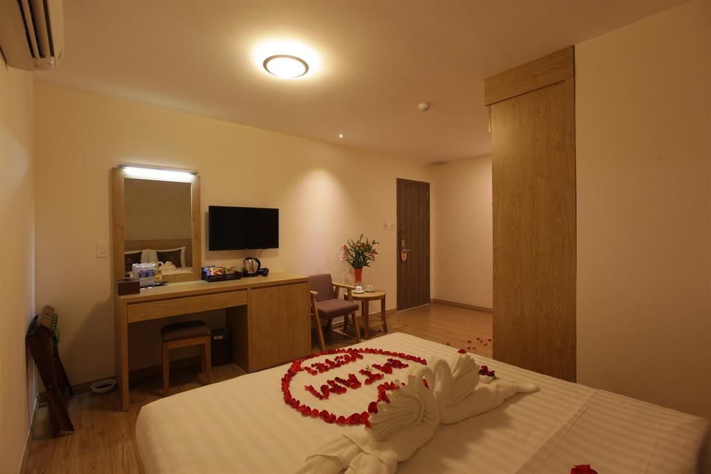 Minh Tam & 3/2 Hotel 3*