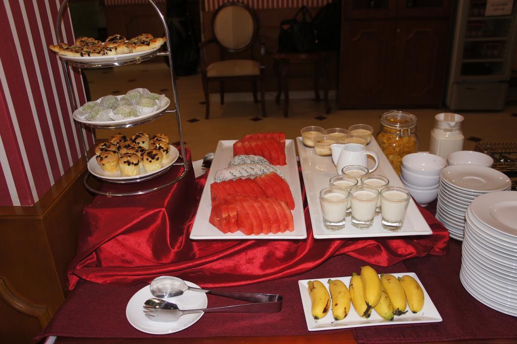 Hotel L'odeon Phu My Hung Ho Chi Minh City