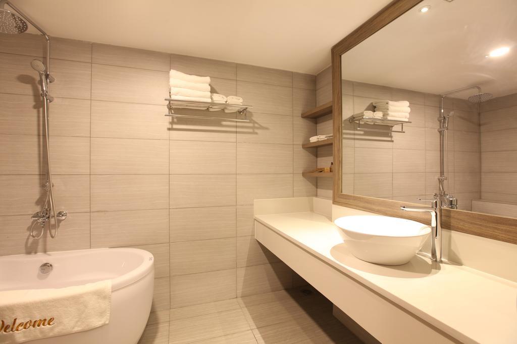 Hotel Minh Tam & 3/2 Ho Chi Minh City