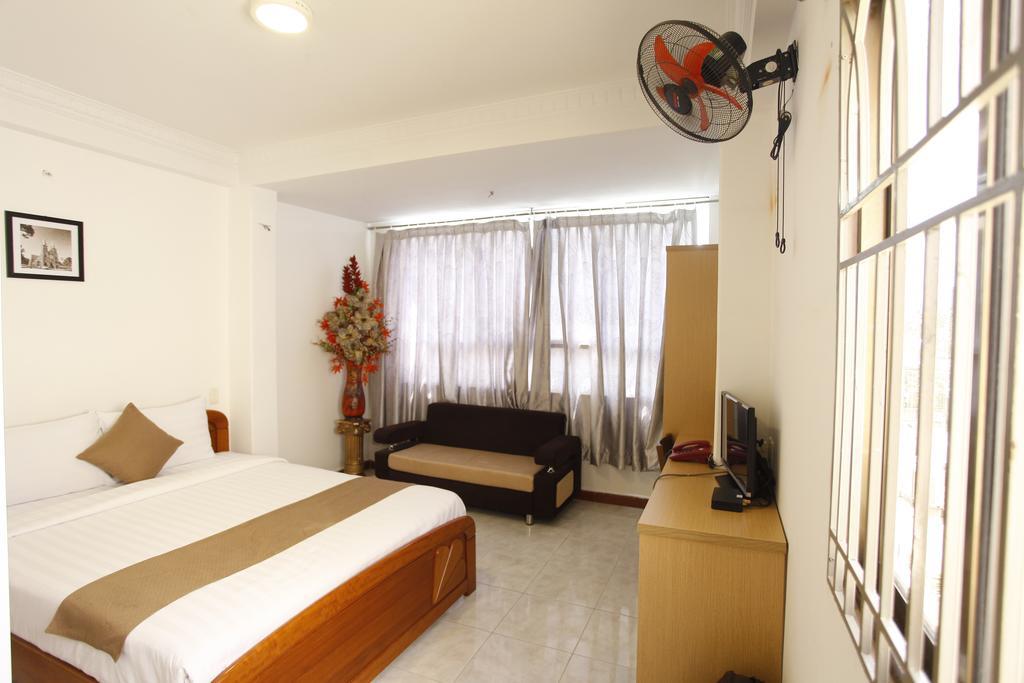 Le Petit Sai Gon Hotel