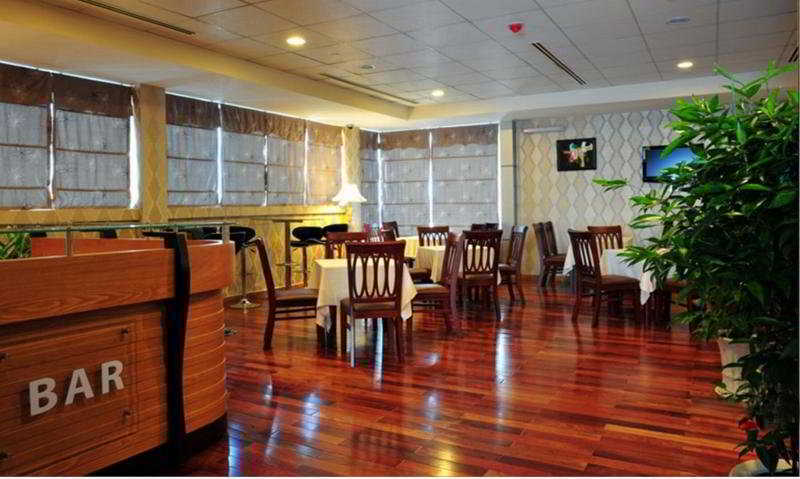 Golden Saigon 4*
