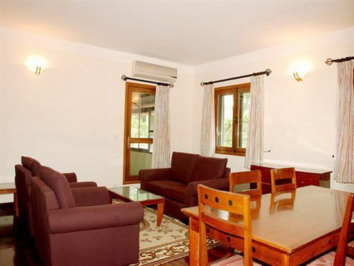 Aparthotel Saigon Village